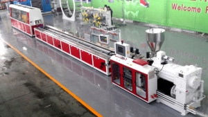 Linha de produção de perfis de PVC