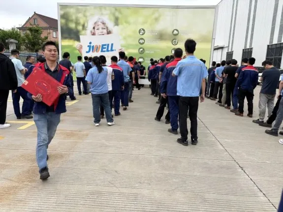 Přivítejte festival dračích lodí zdravým životem a vůní rýžových knedlíčků.
