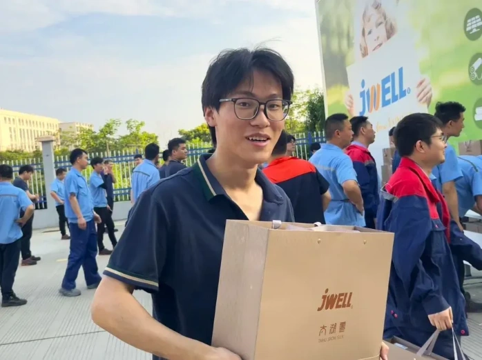 У спекотне літо спеціальний бонус допоможе вам охолодитися!